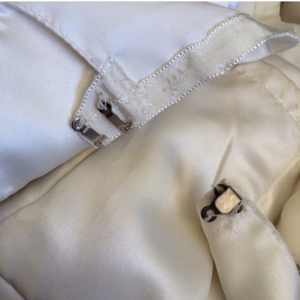 Formal Ivory & Silver Embellished Silk Dress - Picture 6 of 8